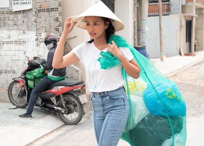 “Cùng gom nào, cho trái đất xanh” - Anh 1