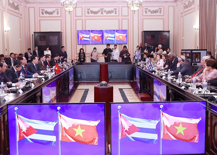 Chủ tịch Quốc hội Vương Đình Huệ hội đàm với Chủ tịch Quốc hội Cuba - Anh 4