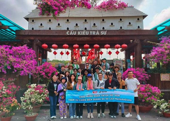 Trà Sư - quảng bá du lịch trên nền tảng công nghệ số - Anh 1