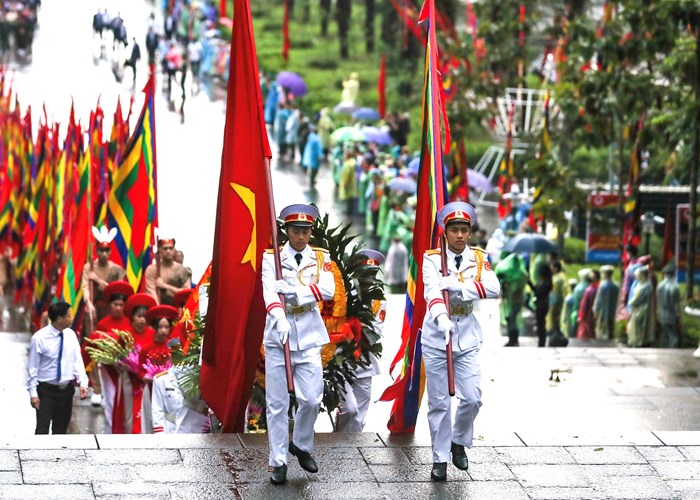 Chủ tịch nước Võ Văn Thưởng và lãnh đạo Đảng, Nhà nước thành kính dâng hương Giỗ Tổ Hùng Vương 2023 - Anh 3
