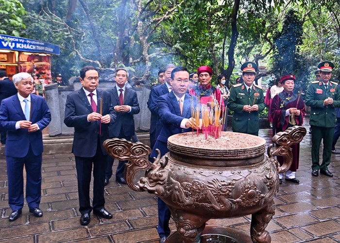 Chủ tịch nước Võ Văn Thưởng và lãnh đạo Đảng, Nhà nước thành kính dâng hương Giỗ Tổ Hùng Vương 2023 - Anh 4
