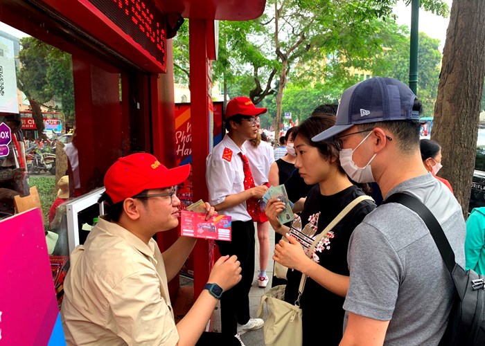 Xử phạt 1,2 tỉ đồng đối với các cơ sở kinh doanh du lịch vi phạm pháp luật trong dịp nghỉ lễ - Anh 1