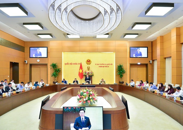 Chủ tịch Quốc hội: Hai dự án luật liên quan đến xuất, nhập cảnh phải được chuẩn bị một cách kỹ lưỡng - Anh 1