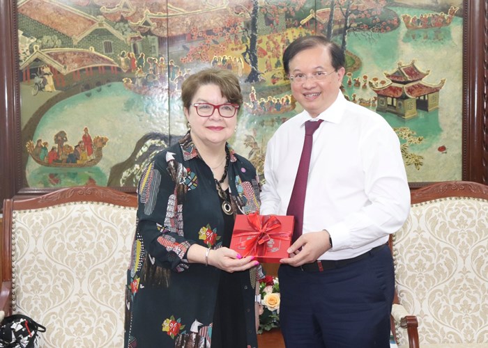 Tăng cường hợp tác quốc tế trong đào tạo nguồn nhân lực về nghệ thuật biểu diễn - Anh 3