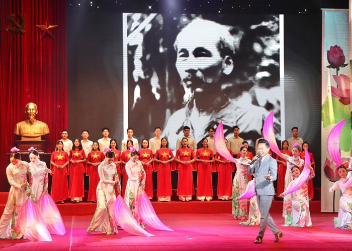 Sẵn sàng cho Lễ trao Giải thưởng Hồ Chí Minh, Giải thưởng Nhà nước về VHNT - Anh 2