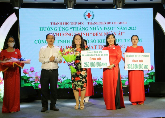 TP.HCM: “Đêm nhân ái” vận động ủng hộ kinh phí chăm lo các hoàn cảnh khó khăn - Anh 1