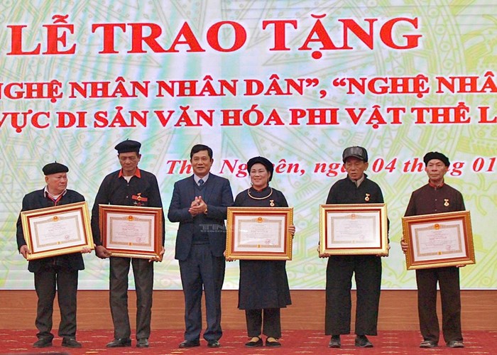 Quy định mới về xét tặng danh hiệu “Nghệ nhân nhân dân”, “Nghệ nhân ưu tú” trong lĩnh vực di sản văn hóa phi vật thể - Anh 1