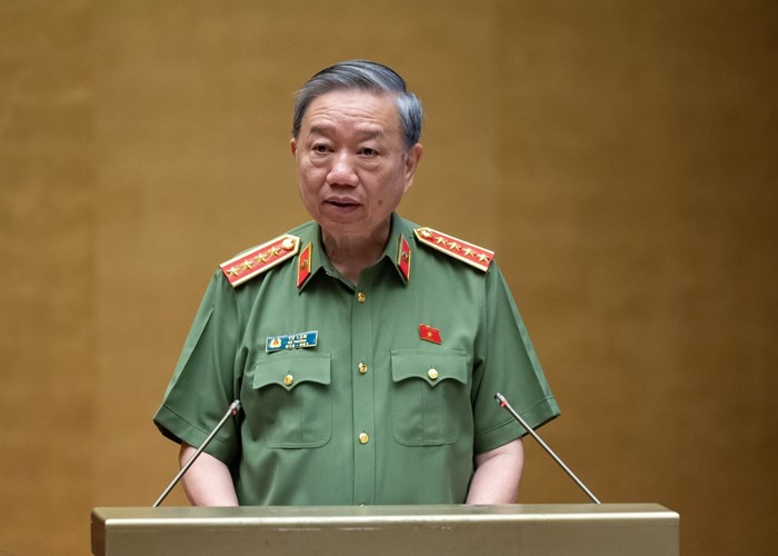 Sửa đổi, bổ sung một số điều của Luật Xuất cảnh, nhập cảnh và Luật Nhập cảnh, xuất cảnh, quá cảnh, cư trú: Góp phần đưa du lịch trở thành ngành kinh tế mũi nhọn - Anh 1
