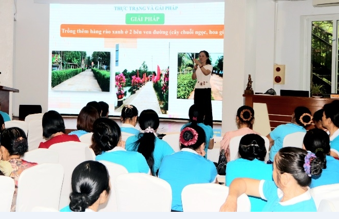 Thanh Hoá: Tập huấn tiêu chí xây dựng mô hình “Gia đình 5 có, 3 sạch” - Anh 1
