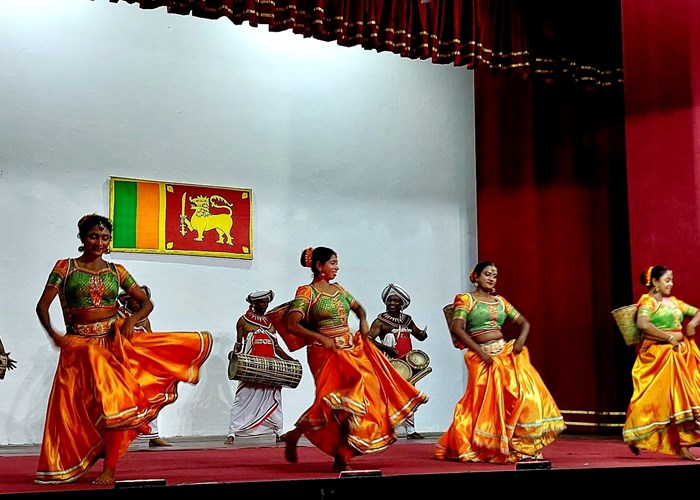 Khám phá Sri Lanka- hòn ngọc Ấn Độ Dương: Bài 1: Du lịch chữa lành ở Sri Lanka- thiên đường đích thực - Anh 6