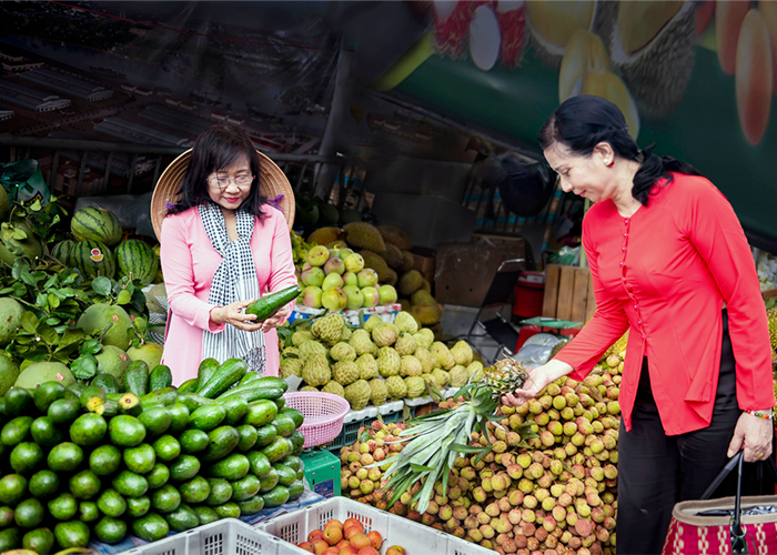 Tuần lễ trái cây “Trên bến dưới thuyền” tại TP.HCM - Anh 1