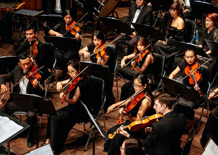 Đêm nhạc Mozart và Rachmaninov - Anh 1