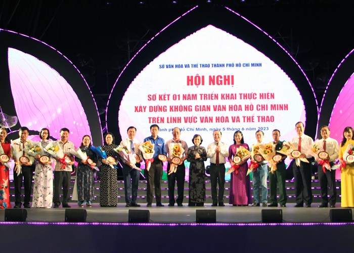 Đầu tư các công trình, thiết chế văn hóa về không gian văn hóa Hồ Chí Minh - Anh 4