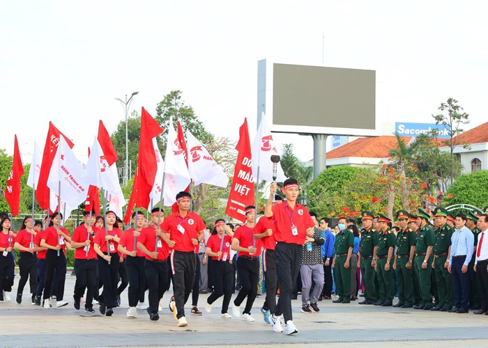 Khởi động Hành trình Đỏ toàn quốc lần thứ XI năm 2023 - Anh 2
