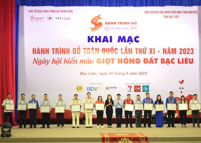 Bạc Liêu: Hành trình Đỏ năm 2023 với sứ mệnh “Kết nối dòng máu Việt” - Anh 2