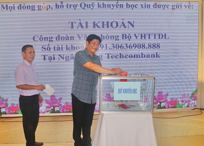 Phát động Quỹ khuyến học Văn phòng Bộ VHTTDL - Anh 4