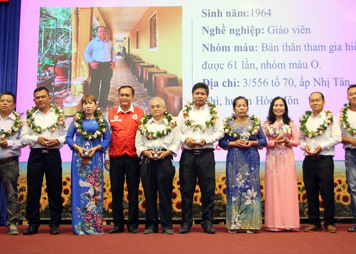 TP.HCM: Tôn vinh người hiến máu tiêu biểu - Anh 1