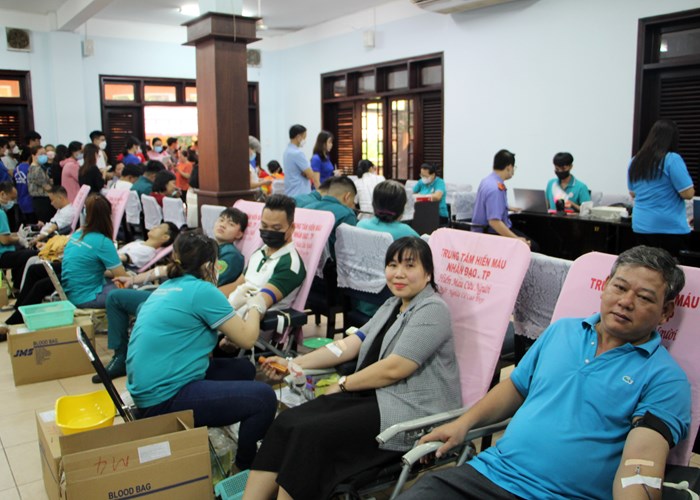 TP.HCM: Tôn vinh người hiến máu tiêu biểu - Anh 2