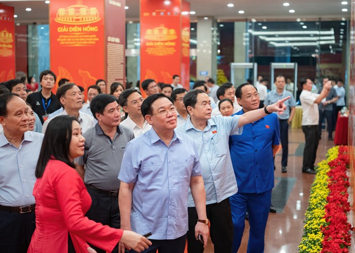 Tối nay, diễn ra Lễ trao Giải Diên Hồng lần thứ nhất - Anh 1