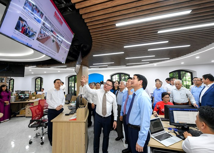 25 năm Báo Nhân Dân điện tử hòa mạng Internet:  Nhân Dân điện tử tiên phong trong chuyển đổi số, chiến lược đa nền tảng - Anh 5