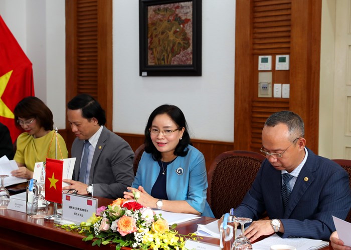Phát huy mối quan hệ hợp tác văn hóa, du lịch truyền thống Việt Nam - Trung Quốc - Anh 1