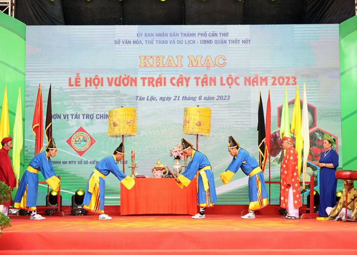 Cần Thơ: Tưng bừng Lễ hội vườn trái cây Tân Lộc - Anh 1
