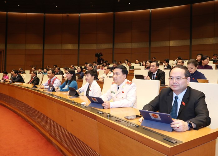 Chủ tịch Quốc hội Vương Đình Huệ: Kỳ họp thứ 5, Quốc hội khoá XV đã hoàn thành toàn bộ chương trình đề ra - Anh 3