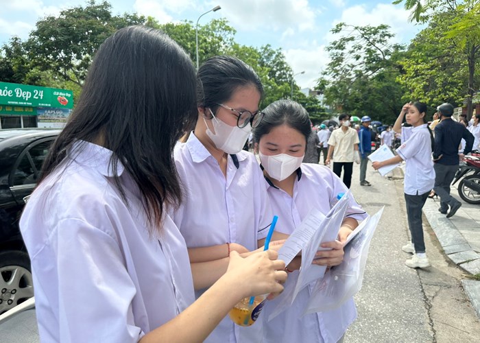 Kỳ thi tốt nghiệp THPT tại Thanh Hoá: Thí sinh hồ hởi kết thúc môn thi đầu tiên - Anh 2