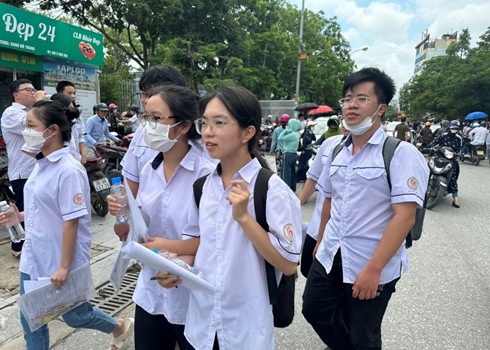 Kỳ thi tốt nghiệp THPT tại Thanh Hoá: Thí sinh hồ hởi kết thúc môn thi đầu tiên - Anh 4