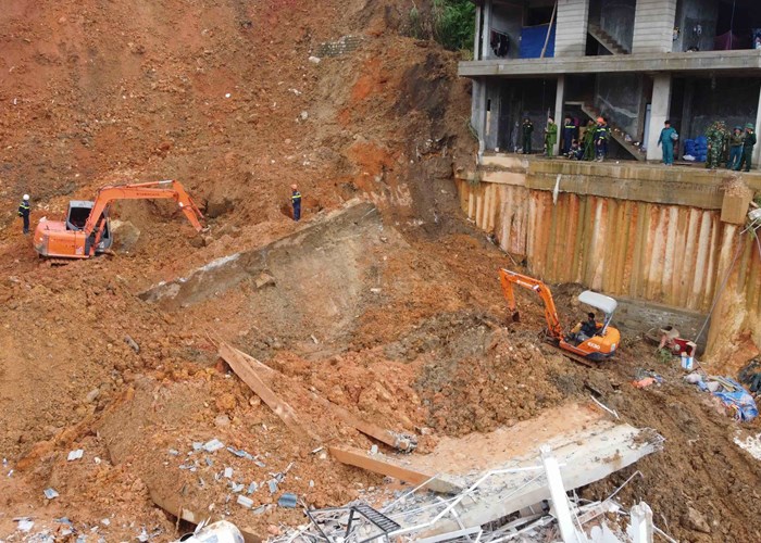Tập trung khắc phục hậu quả vụ sạt lở nghiêm trọng tại Đà Lạt - Anh 2