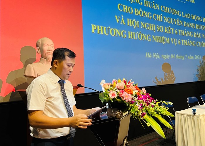 Trao tặng Huân chương Lao động hạng Nhì cho nguyên Giám đốc Trung tâm Chiếu phim quốc gia - Anh 4