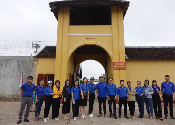 Bảo tồn, tôn tạo và phát huy giá trị di tích Nhà đày Buôn Ma Thuột thành điểm du lịch văn hóa - lịch sử đặc sắc của Tây Nguyên - Anh 1