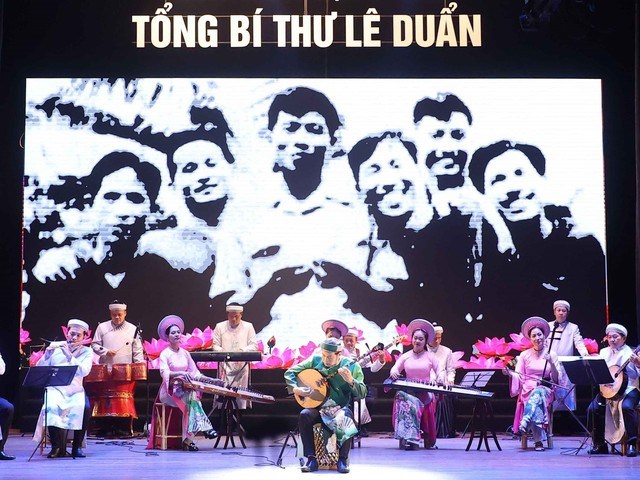 Chương trình nghệ thuật đặc biệt tưởng nhớ Tổng Bí thư Lê Duẩn - Anh 3