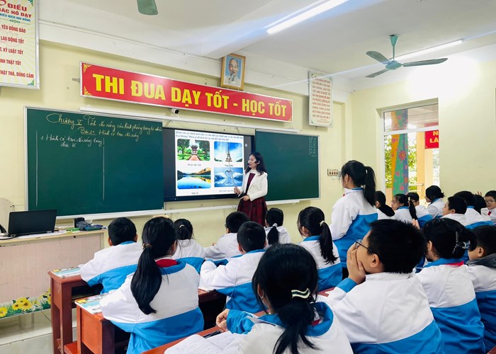 Thanh Hóa thiếu hơn 6.800 giáo viên - Anh 2
