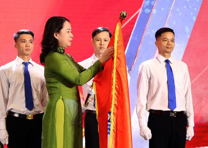 Cục Báo chí kỷ niệm 20 năm thành lập và đón nhận Huân chương Lao động hạng Nhì - Anh 1