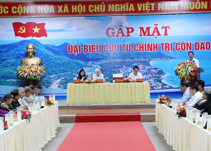 Chủ tịch nước: Cựu tù chính trị Côn Đảo “sống trong tù thì kiên trung bất khuất, sống ngoài đời thì tình nghĩa thủy chung” - Anh 1