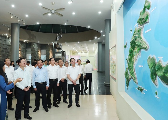Thực hiện tốt nhiệm vụ bảo tồn, tôn tạo, phát huy giá trị Di tích quốc gia đặc biệt nhà tù Côn Đảo - Anh 1