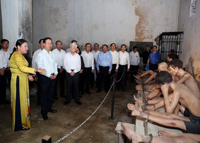 Thực hiện tốt nhiệm vụ bảo tồn, tôn tạo, phát huy giá trị Di tích quốc gia đặc biệt nhà tù Côn Đảo - Anh 5