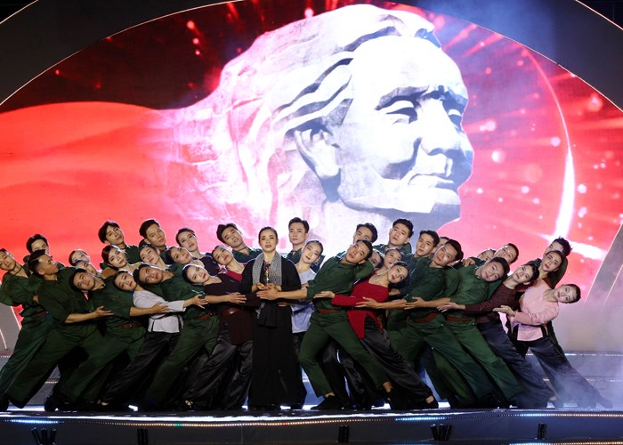 Cầu truyền hình “Bản hùng ca bất diệt”: Khúc tráng ca từ nơi các Anh, Chị yên nghỉ! - Anh 5