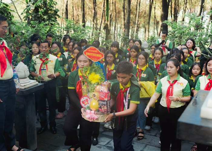 Hành trình “Em yêu Tổ quốc Việt Nam” - Anh 3