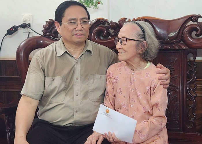 Thủ tướng: Quảng Trị cần làm tốt hơn nữa công tác đầu tư nâng cấp, sửa chữa và làm mới một số công trình tại các nghĩa trang liệt sĩ - Anh 5