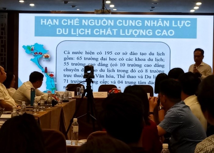 Yêu cầu cấp bách phát triển nhân lực du lịch trong bối cảnh mới - Anh 3