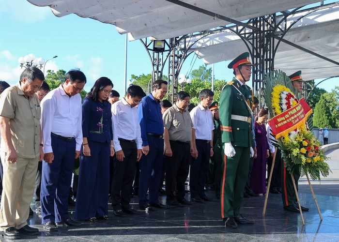 Bộ VHTTDL: Nhiều hoạt động tri ân, đền ơn đáp nghĩa - Anh 7