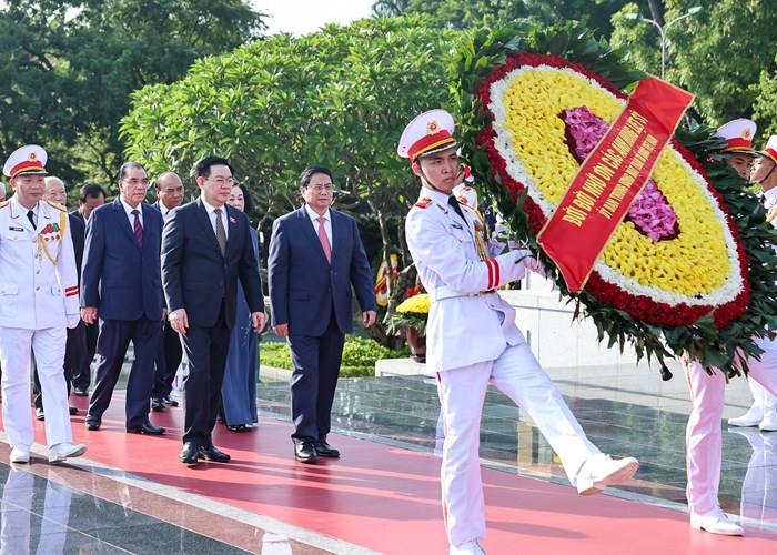 Lãnh đạo Đảng, Nhà nước tưởng niệm các Anh hùng liệt sĩ - Anh 1