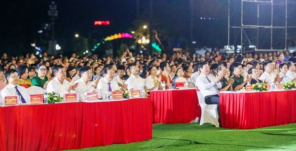 Để dân ca Ví, Giặm Nghệ Tĩnh luôn trường tồn và tỏa sáng - Anh 3