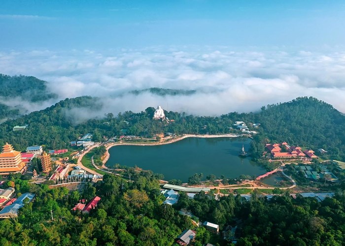 Lên “nóc nhà” miền Tây để “cưỡi gió, săn mây” - Anh 6