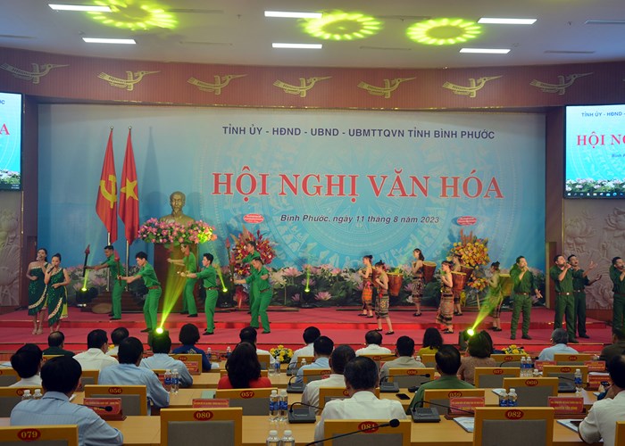 Xây dựng nền văn hóa phong phú, đa dạng, mang đậm cốt cách, bản sắc con người Bình Phước - Anh 5