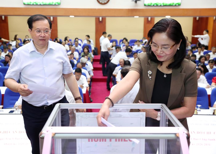 Bộ VHTTDL tổ chức Hội nghị lấy phiếu tín nhiệm đối với chức danh Bộ trưởng, Thứ trưởng - Anh 3