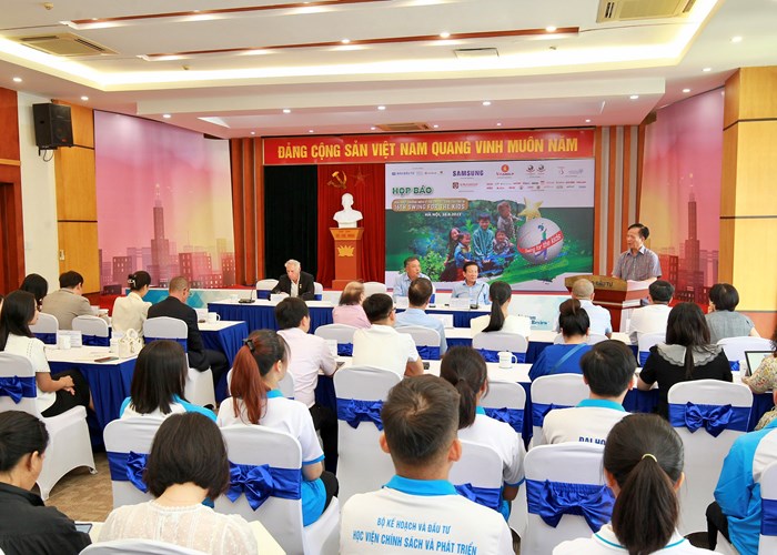 Khởi động Giải golf từ thiện thường niên Vì trẻ em Việt Nam - Anh 1