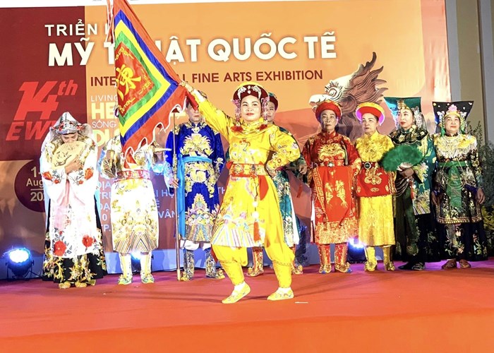 Về việc chấn chỉnh hoạt động làm sai lệch di sản tại Thừa Thiên Huế: Cần phân biệt rõ giữa thực hành tín ngưỡng và trình diễn di sản - Anh 1